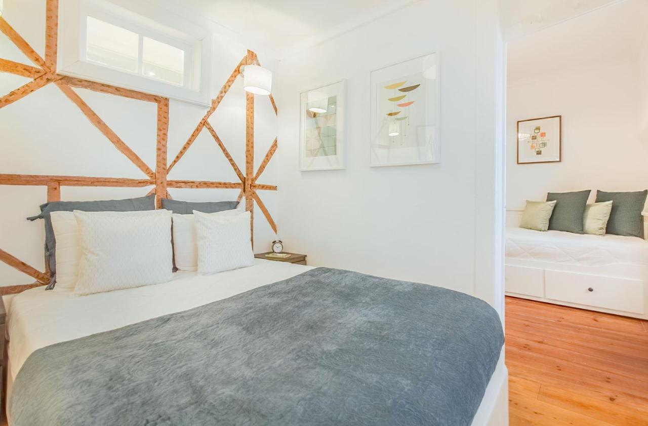 Unique And Stylish Flat In Historic Lisbon Apartment Exterior photo